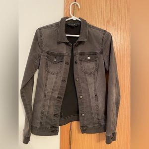 Women’s charcoal jean jacket